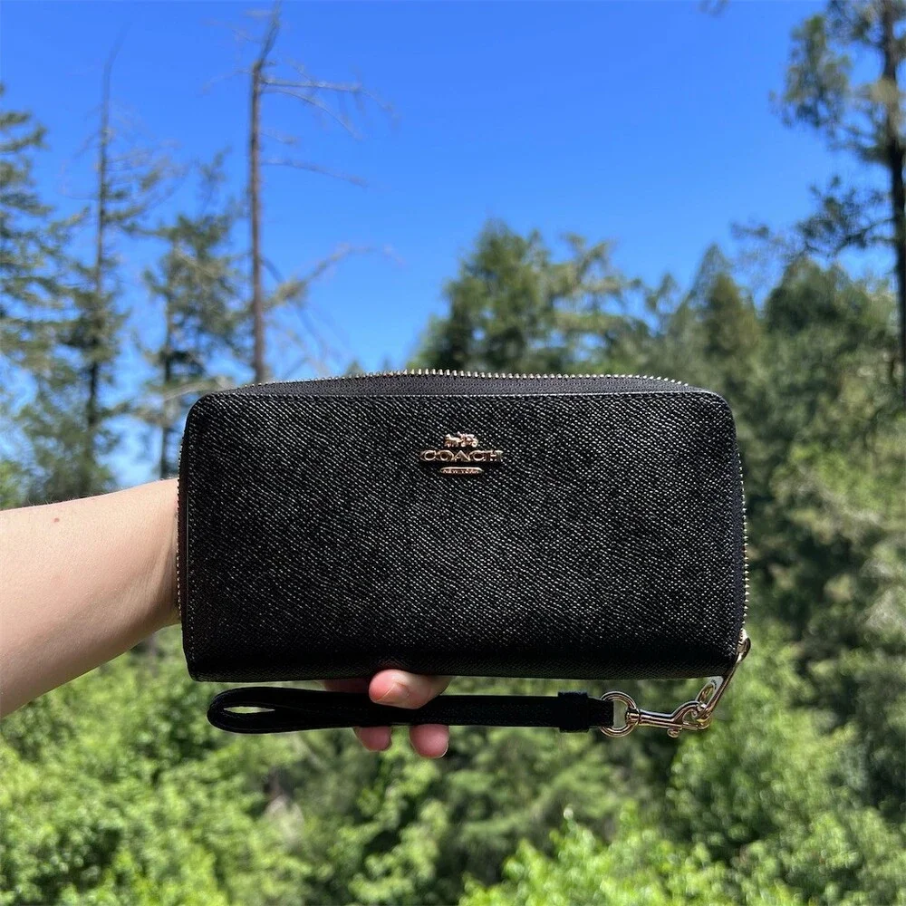 COACH Long Zip-Around  Black Crossgrain Leather Wallet Gold Hardware AUTHENTIC